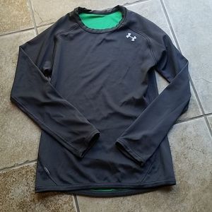 Under Armour athletic long sleeve shirt